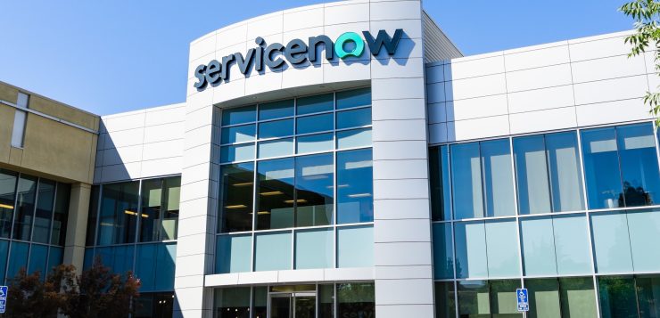 ServiceNow stock price forecast ahead of earnings: will it hit $1K?