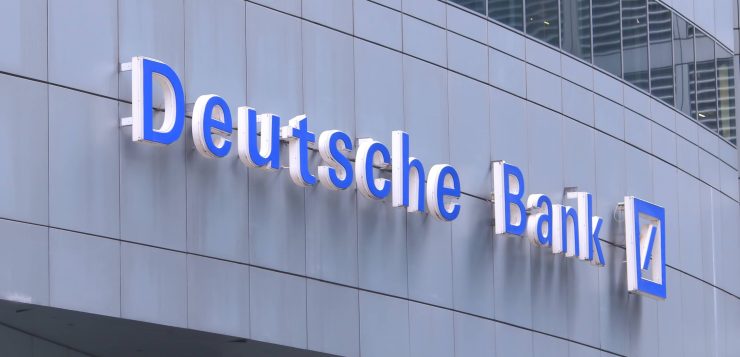 Deutsche Bank share price sends mixed signals ahead of Q3 earnings